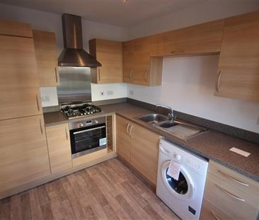 2 bedroom semi-detached house to rent - Photo 4