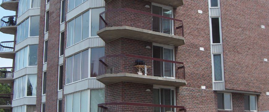 Le St-Laurent (100-110 Dollard-des-Ormeaux) - Photo 1