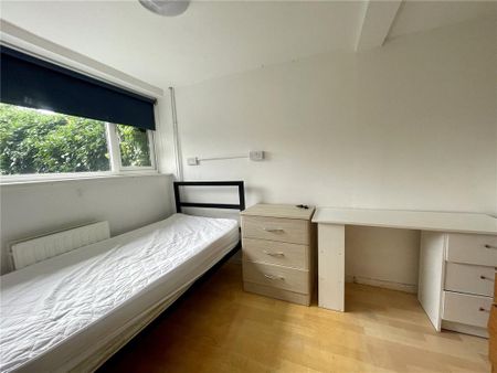 5 bedroom terraced house to rent - Photo 3