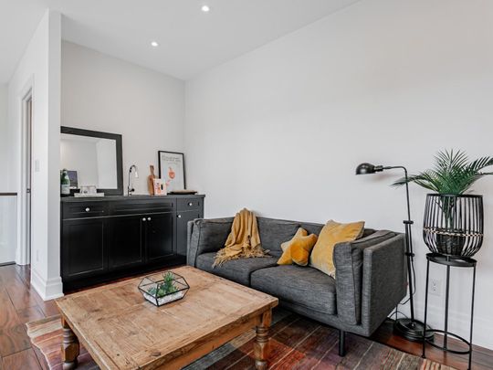 For Lease - 1 Rainsford Road Unit# 206, Toronto, Ontario - Photo 1