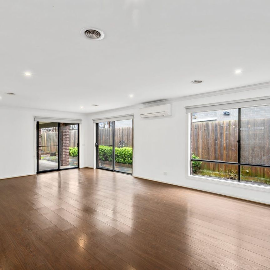 Stylish Family Living in Waurn Ponds - Photo 1