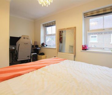 2 bedroom semi-detached house to rent - Photo 1