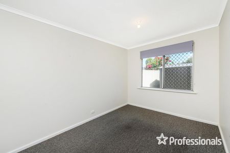 Neat Duplex! - Photo 5