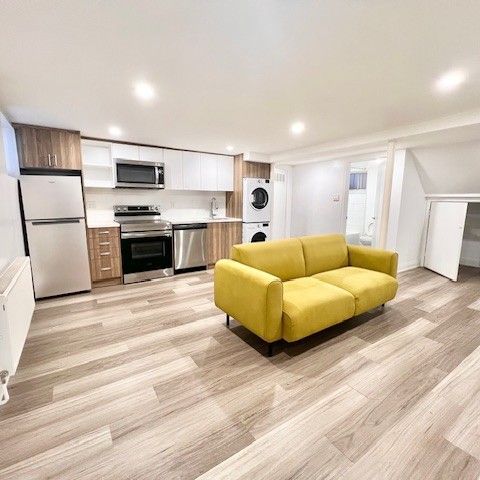 For Lease - 545 Palmerston Boulevard Unit# 5, Toronto, Ontario - Photo 1