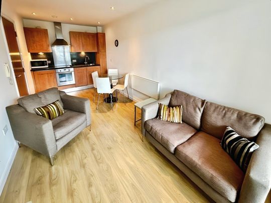 2 bedroom apartment to rent - Photo 1