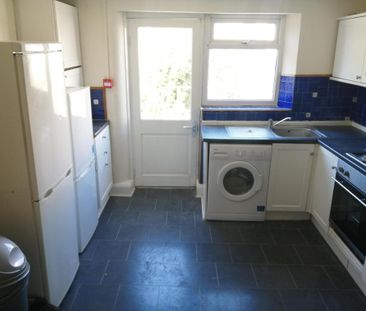 4 bedroom maisonette to rent - Photo 4