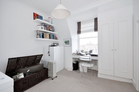 3 bedroom flat to rent - Photo 4