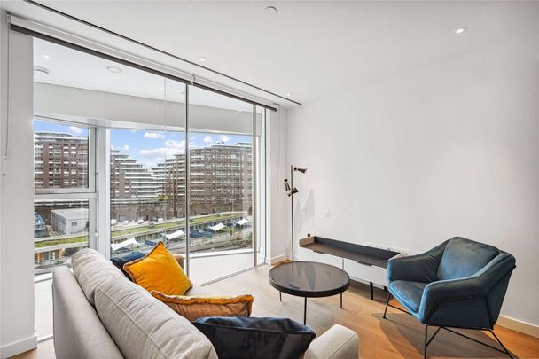 An incredible studio apartment located in the exciting new development, Battersea Power Station. - Photo 1