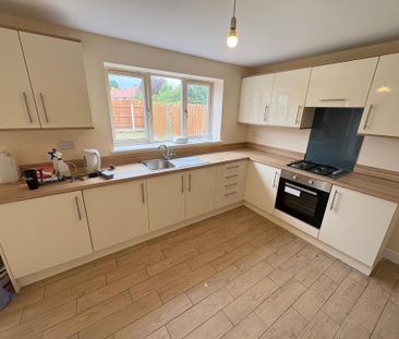 4 bedroom property to rent - Photo 5
