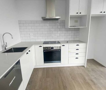 Waltham's Hidden Gem - Photo 2