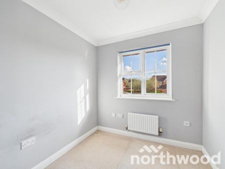 3 bedroom semi-detached house to rent - Photo 4