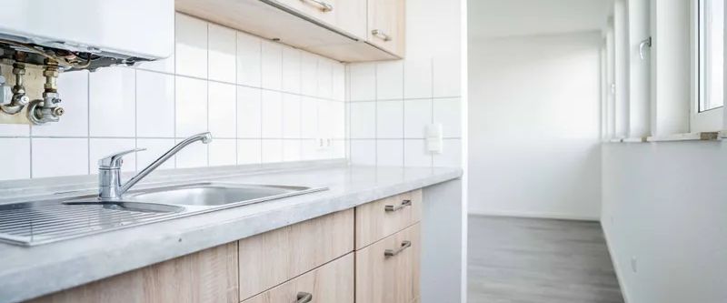 Nettes Dachgeschoss-Appartement mit Einbauküche und Aufzug in ruhiger Lage - Foto 1