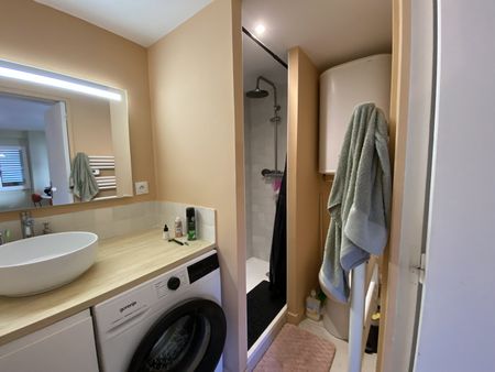 À louer – Studio meublé – Basse Ville de Toulon – 4ème étage - Photo 5