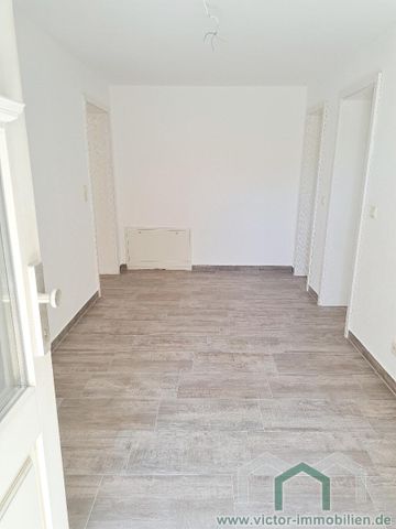 ** Großzügig geschnittene 2-Zimmer-Whg. mit Fußbodenheizung und Parkett ** - Foto 2