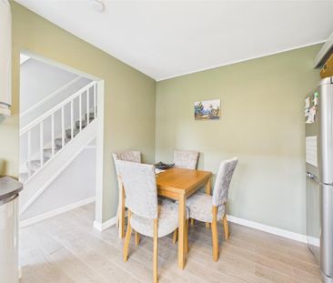 3 bedroom terraced house to rent - Photo 5
