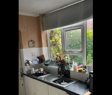 3 Bed Semi-Detached House, Cromwell Road, M6 - Photo 3