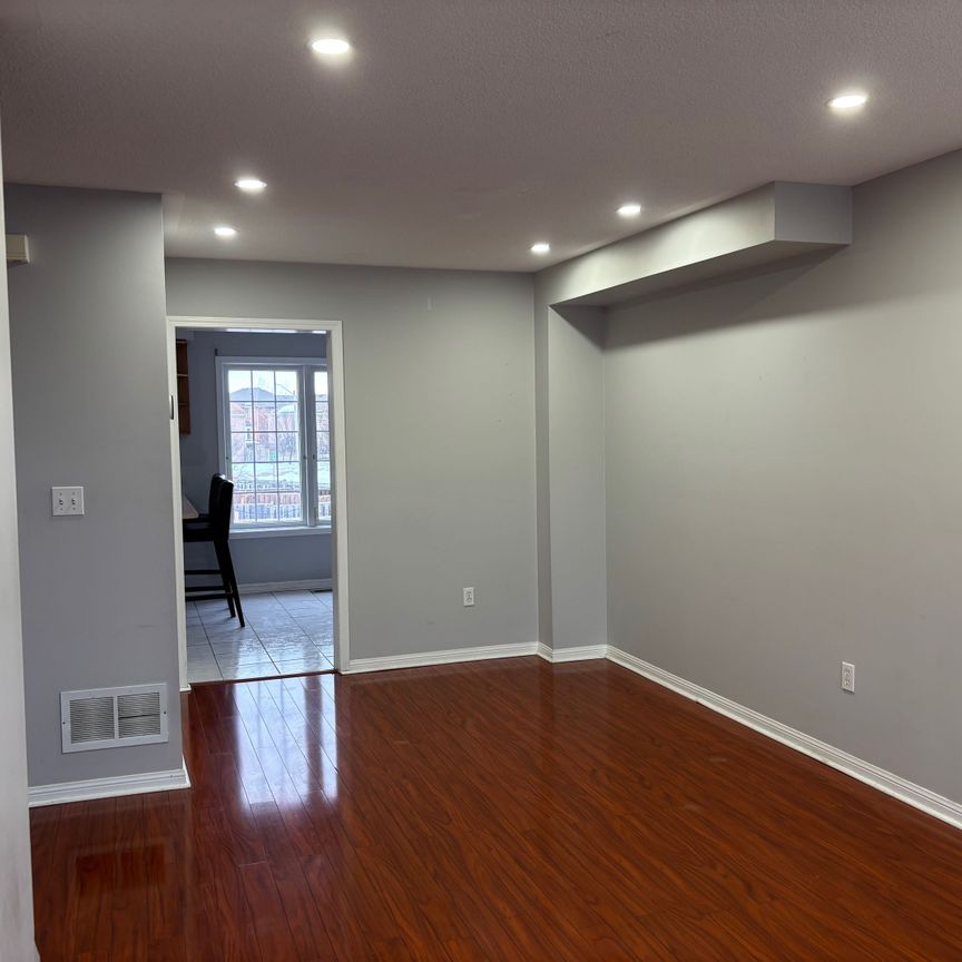 For Lease - 250 Richvale Drive Unit# 9, Brampton, Ontario - Photo 1