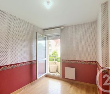 Location Appartement 5 pièces 91m² CREPY EN VALOIS 60800 - Photo 4