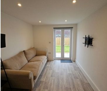 5 Bed Semi-Detached House, Tyntesfield Road, BS13 - Photo 1