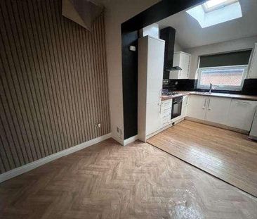 Helmsley Street, Bradford, BD4 - Photo 2