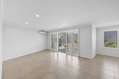 Modern Villa Living with Comfort and Convenience - Photo 3