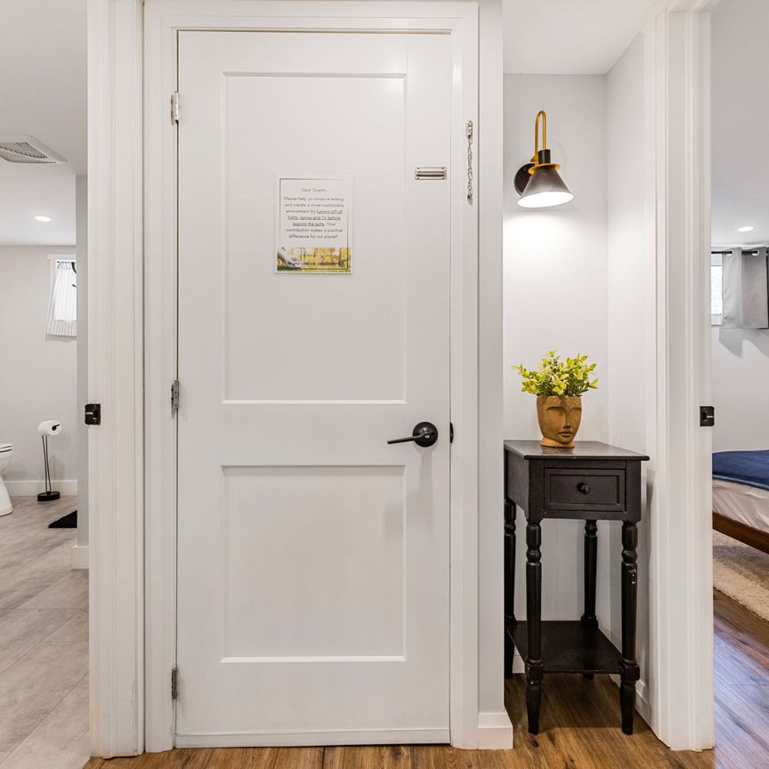 For Lease - 248 Kingsleigh Court Unit# Suite, Milton, Ontario - Photo 1