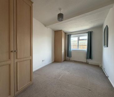 1 bedroom ground floor flat to rent - Photo 3