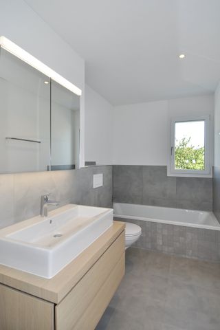 3.5 Zimmer, 99 m², 1. Stock - Photo 2