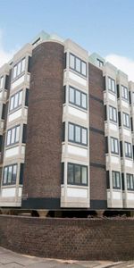 Gildredge Road - Photo 3