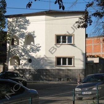 Vila de inchiriat in zona Crangasi,250mp - Photo 1