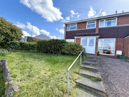 3 bedroom semi-detached house to rent - Photo 2