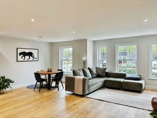 Abbots Gate, Bury St Edmunds, IP33 2GB - Photo 1