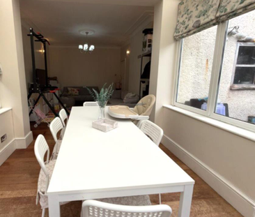 4 bedroom semi-detached house to rent - Photo 6