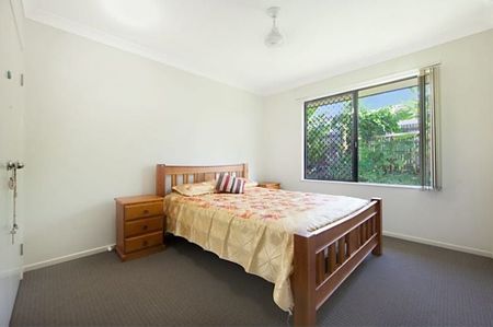 8 Browning Street, Mount Louisa - Photo 4