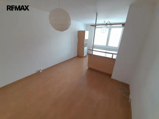 Pronájem bytu 2+kk v centru města - Photo 1