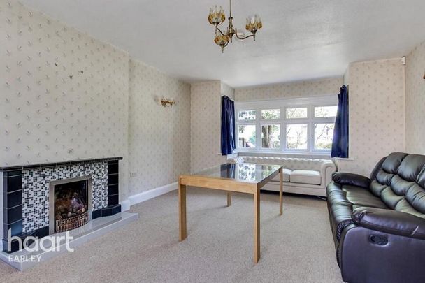 1 bedroom in a house share to rent - Photo 1