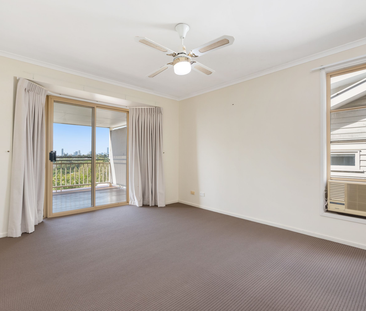 55 MILPERA ST - Photo 3