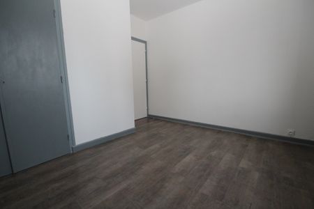 Location Appartement 3 pièces 56m² DECIZE 58300 - Photo 4
