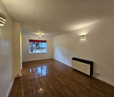 2 Bed Flat, St. Christophers Gardens, CR7 - Photo 4