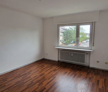 4 Zimmerwohnung – EBK – Balkon – Garage – Gartenmitbenutzung in Hainburg Klein-Krotzenburg - Foto 2