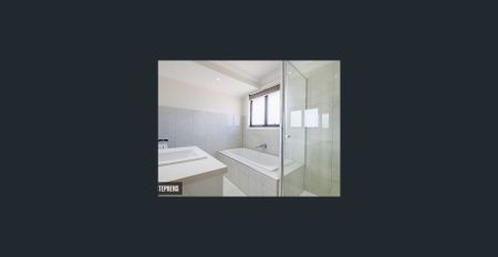 SENSATIONAL TOWN HOUSE - Photo 5