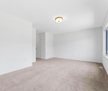 For Lease - 10 Dennis Avenue, Brantford, Ontario - Photo 3