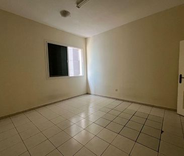 AC, gym, pool free, open view, built-in closets - Photo 1