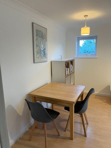 1 Bed Flat, Grantham Court, SE16 - Photo 3