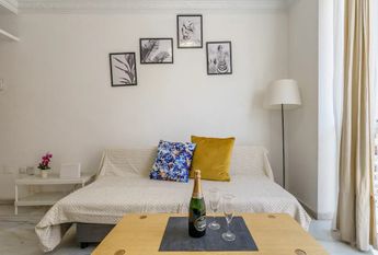 Calle Mármoles, Málaga, Andalusia 29007