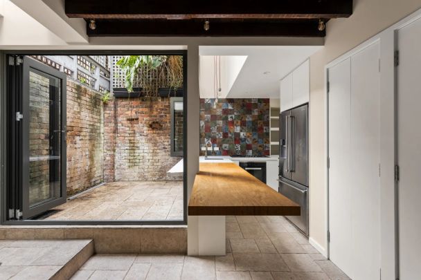 Walk-Everywhere Lifestyle | Renovated Two-Bedroom Terrace - Photo 1