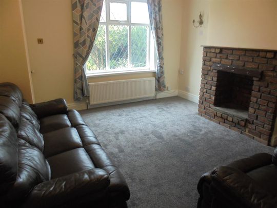 Priesthorpe Avenue, Pudsey, LS28 7TG - Photo 1