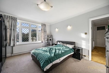 5 bedroom detached house to rent - Photo 4