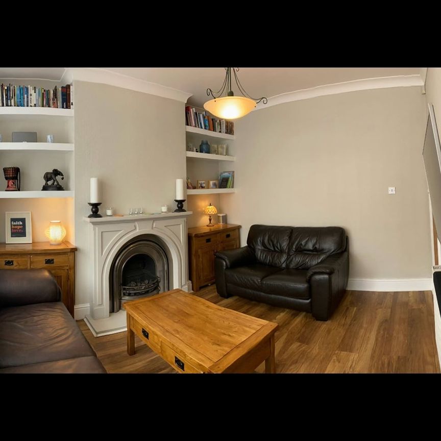 3 Bed Semi-Detached House, Wynndale Drive, NG5 - Photo 1