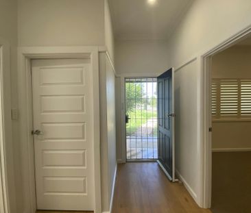 Beautiful home with afternoon Sunsets! - Photo 2